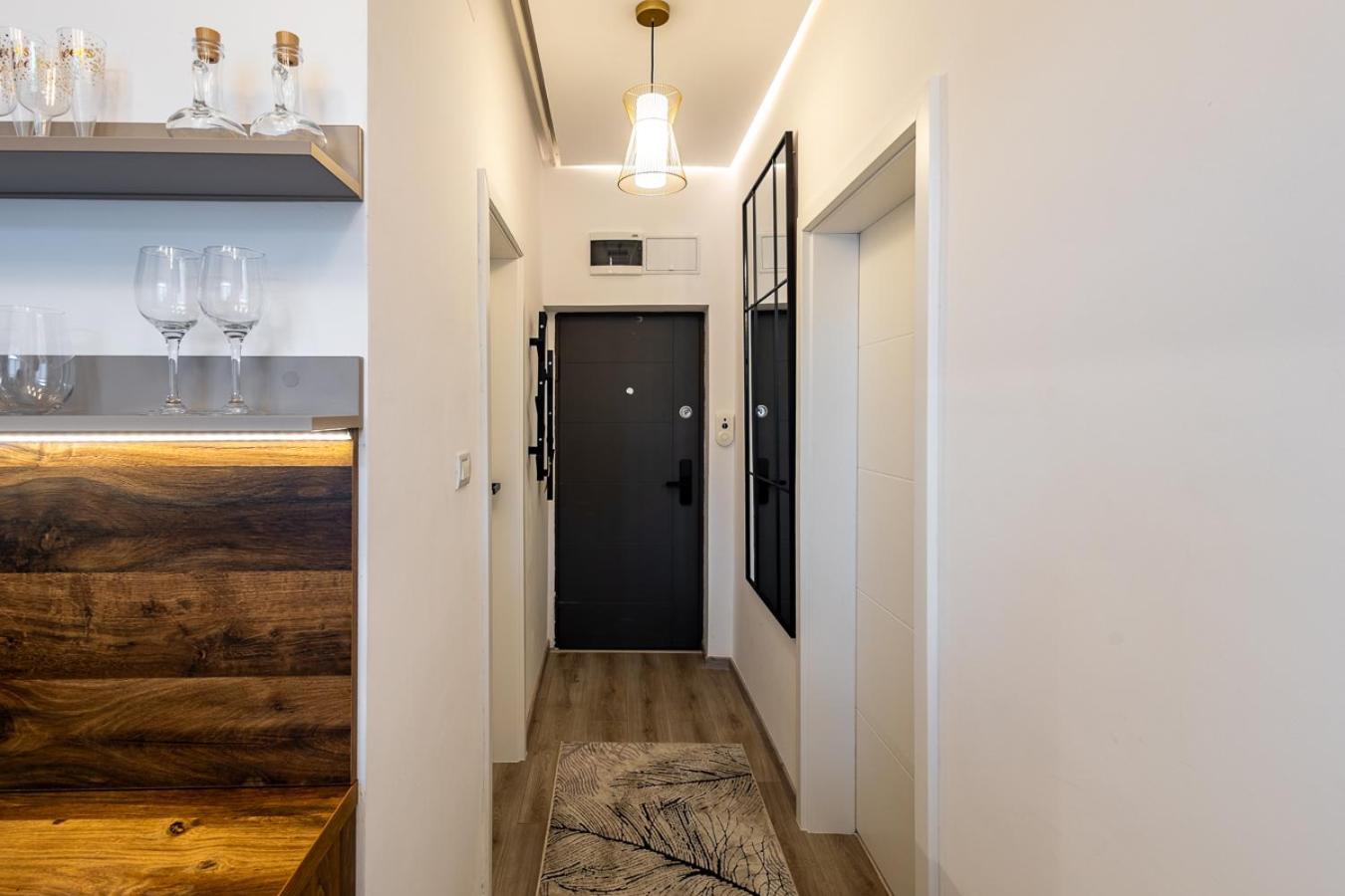 Cozy Studio In Center By Mm Host *
